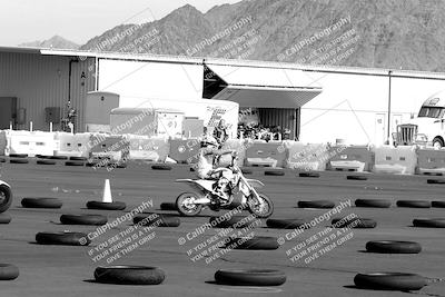 media/Mar-20-2023-Moto Forza (Mon) [[d0bbc59e78]]/Around the Pits/